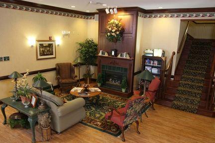 Comfort & - Emerson Point Hotel